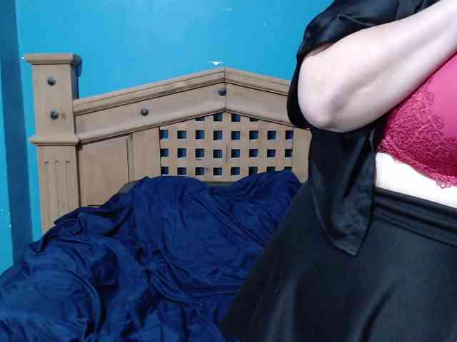MaryseMalone webcam