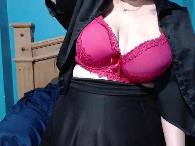 MaryseMalone webcam