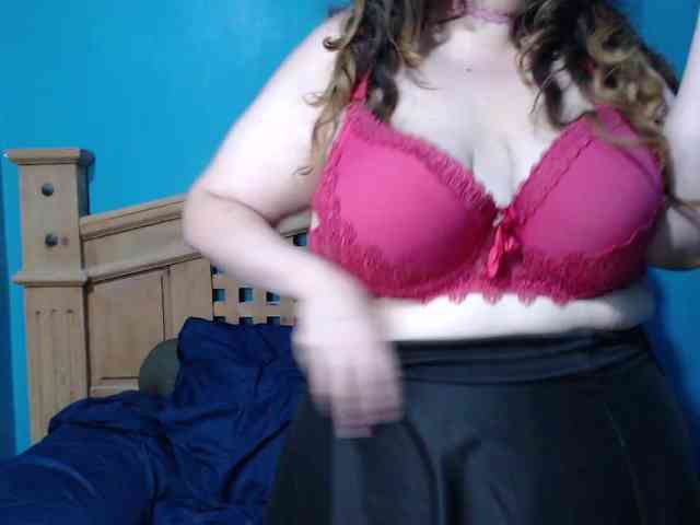 MaryseMalone webcam