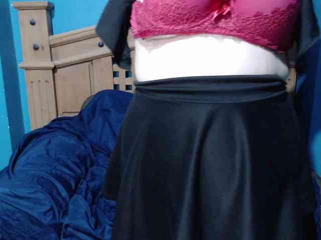 MaryseMalone webcam