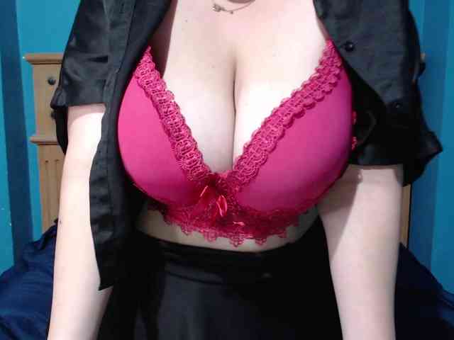 MaryseMalone webcam