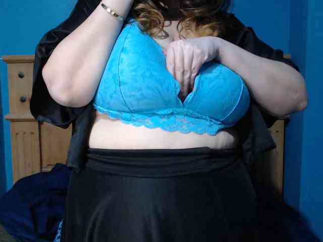 MaryseMalone webcam