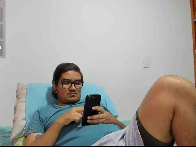 Axelhornyy Sex Cam Show