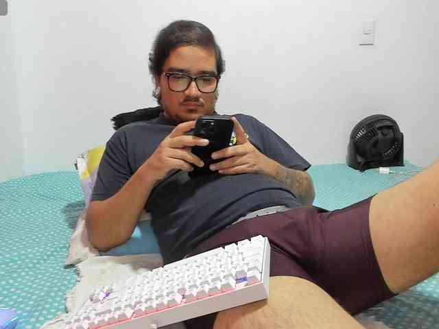 Axelhornyy