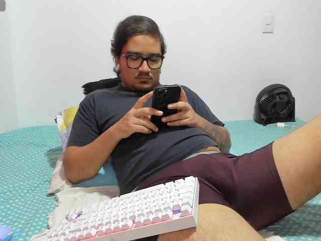Axelhornyy
