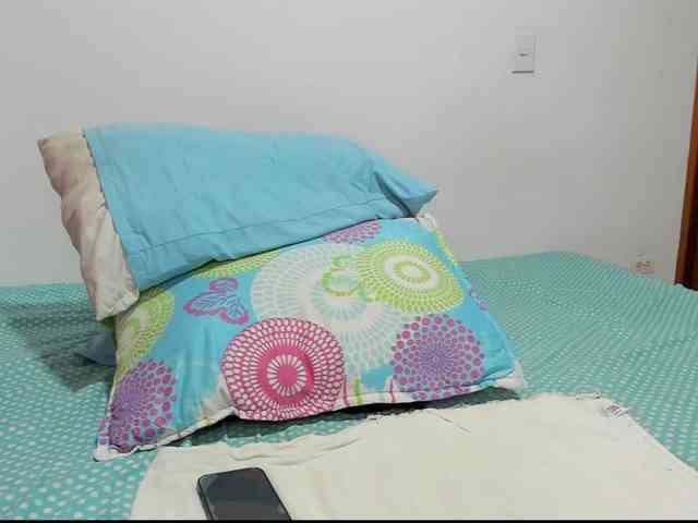 Axelhornyy Sex Cam Show