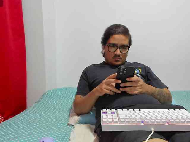 Axelhornyy