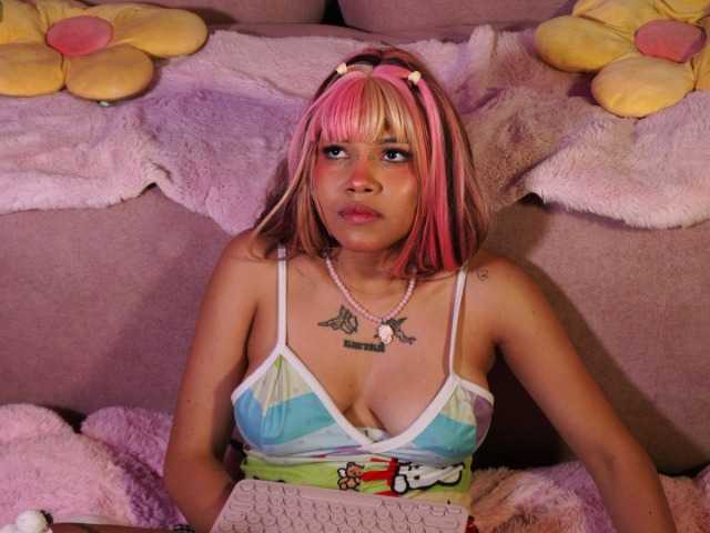 OnlyMiuu live cam on BongaCams