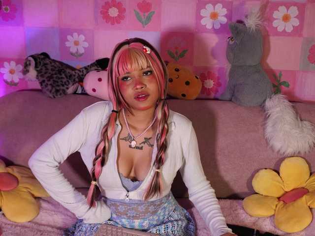 OnlyMiuu live webcam show
