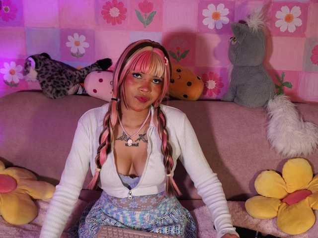 OnlyMiuu live cam on BongaCams