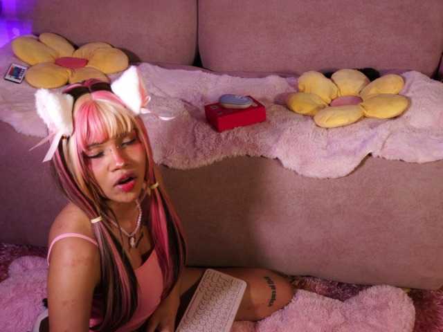 OnlyMiuu live cam on BongaCams