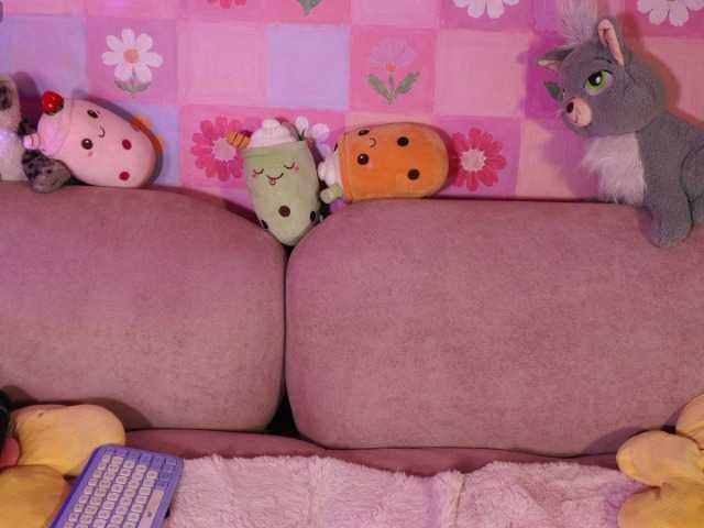 OnlyMiuu live cam on BongaCams