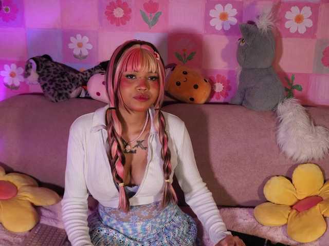 OnlyMiuu live cam on BongaCams