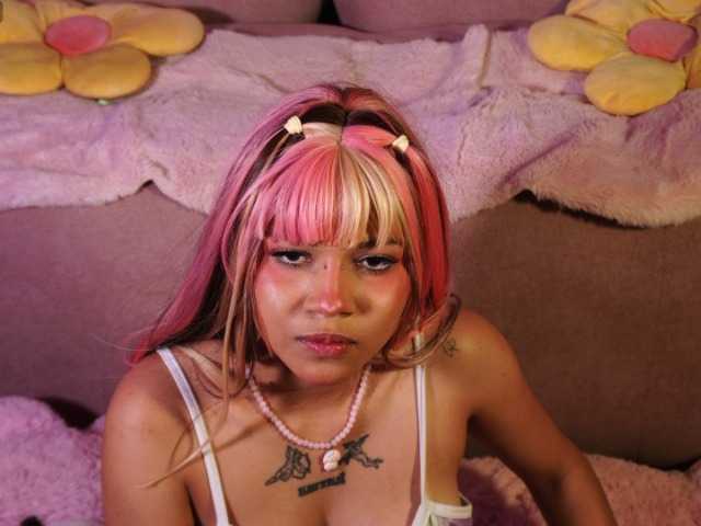 OnlyMiuu live cam on BongaCams