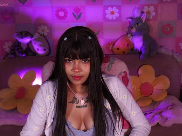 OnlyMiuu live cam on BongaCams