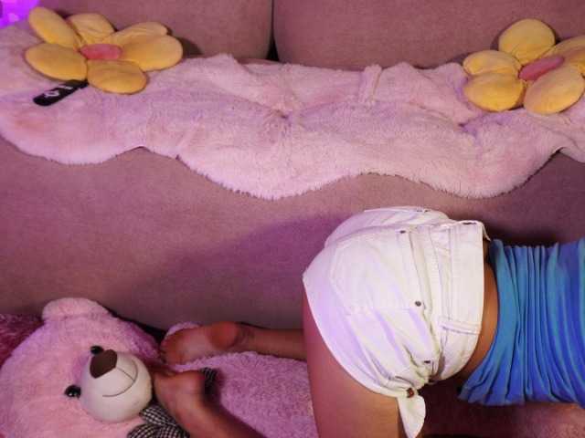 OnlyMiuu live cam on BongaCams