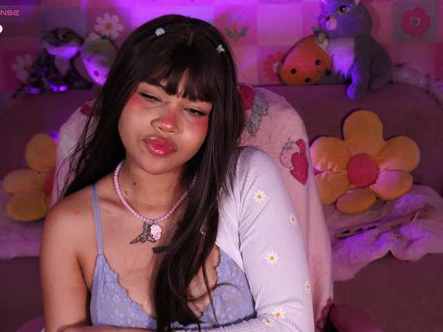 OnlyMiuu live cam on BongaCams