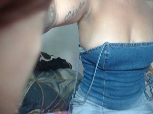 barba2027 live cam on BongaCams