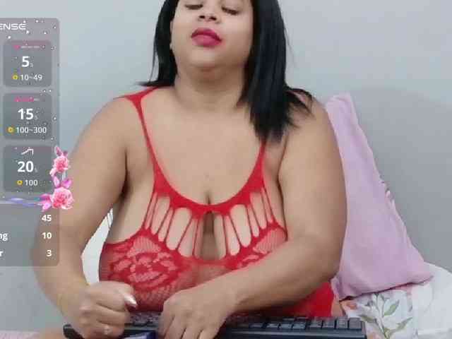 PlusSizeGoddess webcam