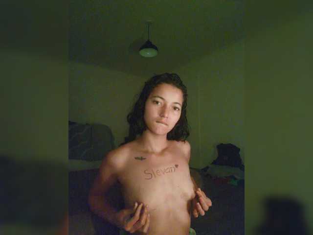 SashaSlevan live cam on BongaCams