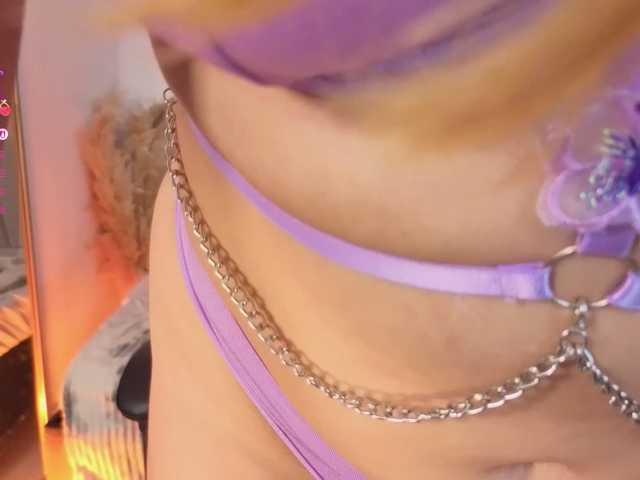 NathaliAdans live cam on BongaCams
