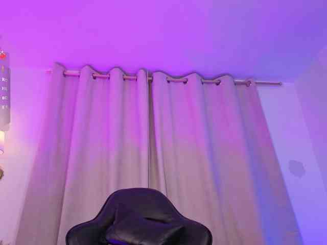 NathaliAdans webcam