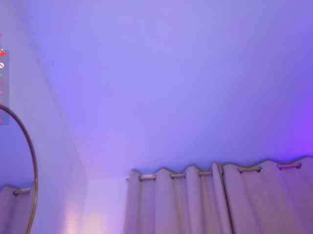 NathaliAdans webcam