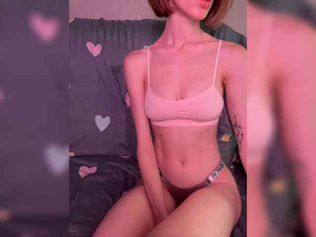 NaughtyEllie webcam