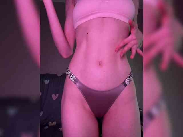 NaughtyEllie webcam