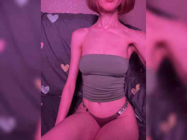 NaughtyEllie webcam