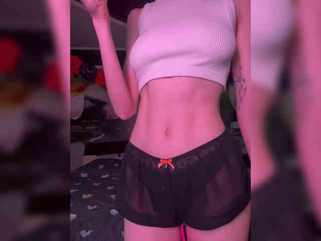 NaughtyEllie webcam
