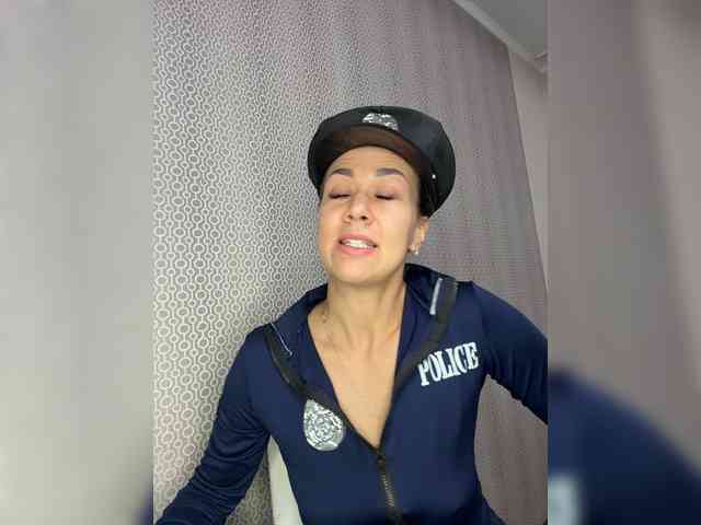 Goddessstrong webcam