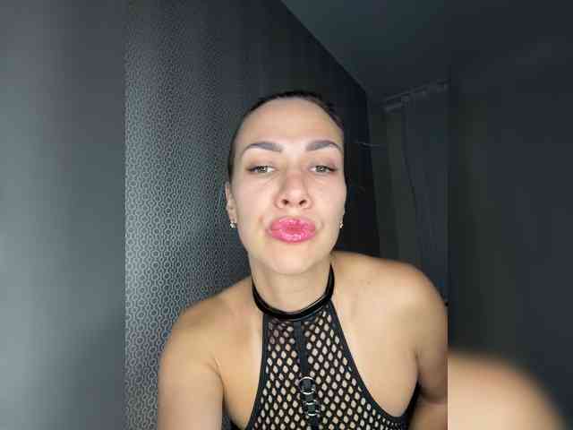 Goddessstrong webcam