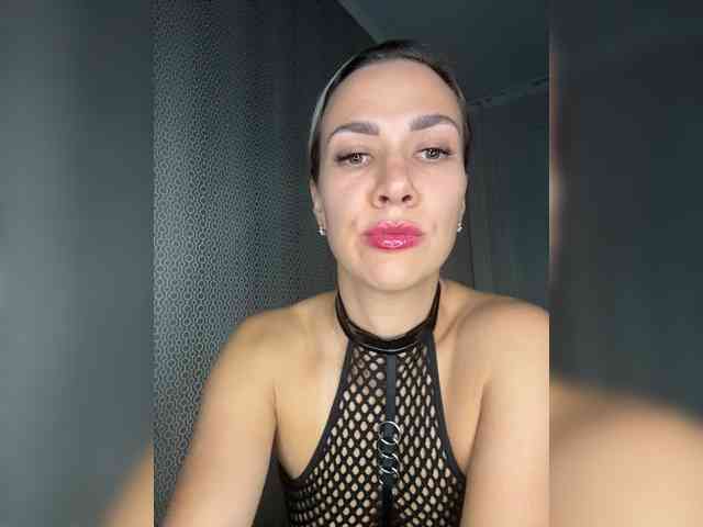 Goddessstrong webcam