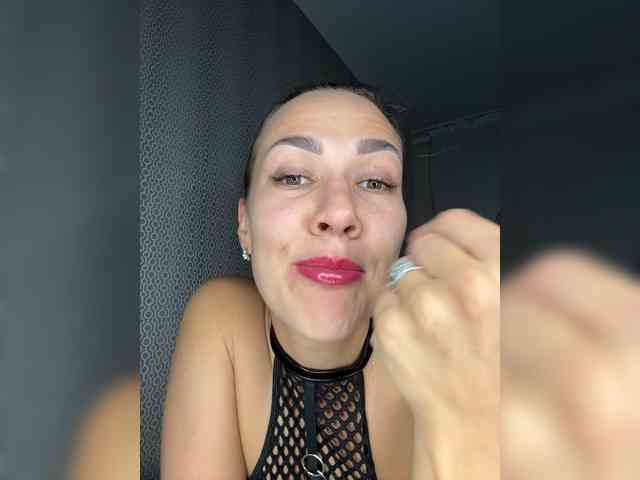 Goddessstrong webcam