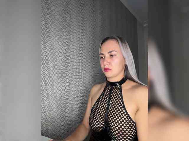 Goddessstrong webcam