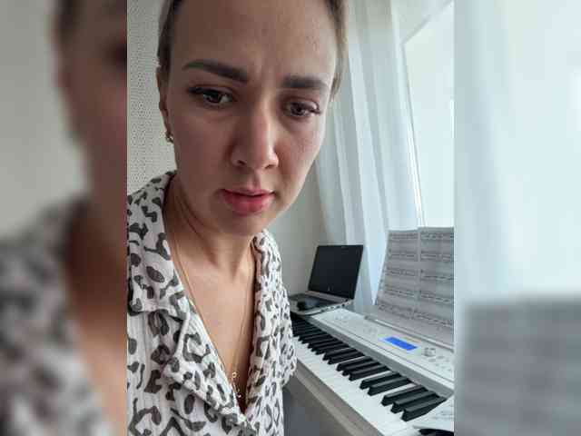 Goddessstrong webcam