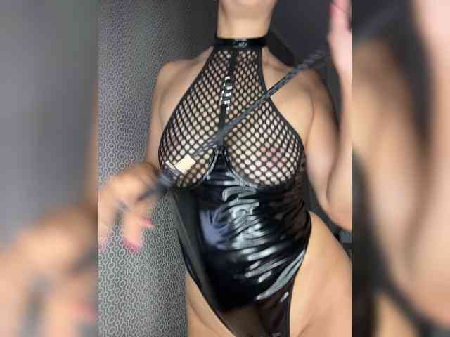 Goddessstrong webcam