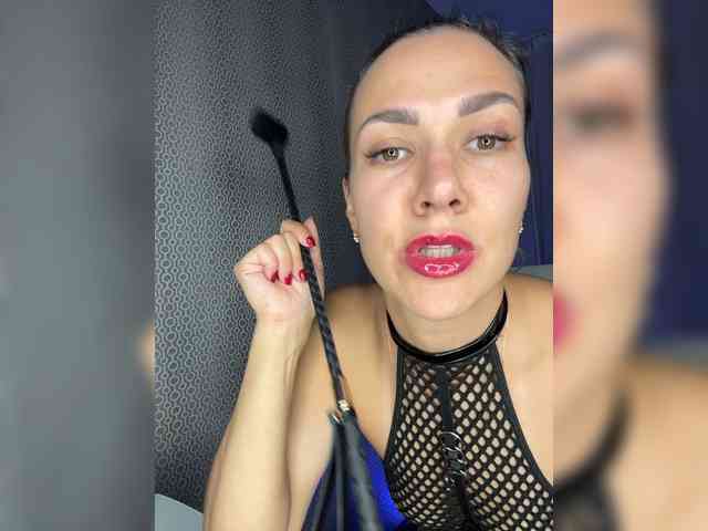 Goddessstrong webcam