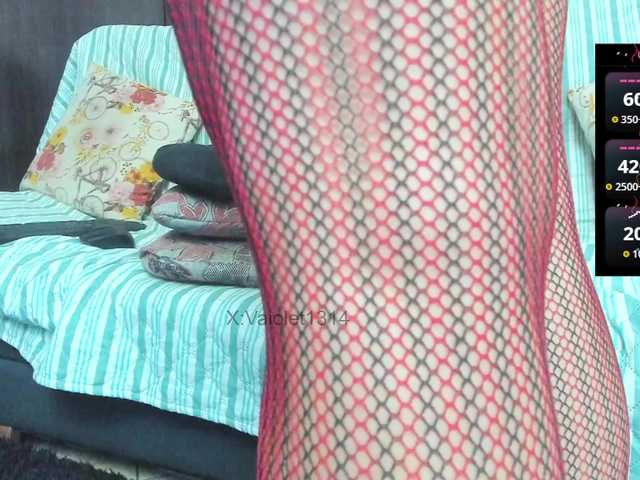 VaioletUwU live cam on BongaCams