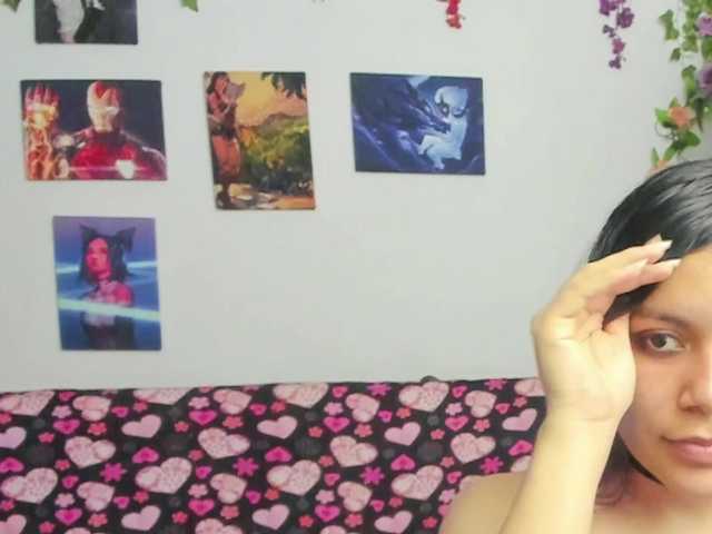 VaioletUwU live cam on BongaCams