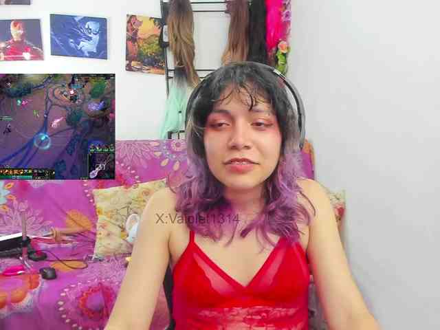 VaioletUwU webcam