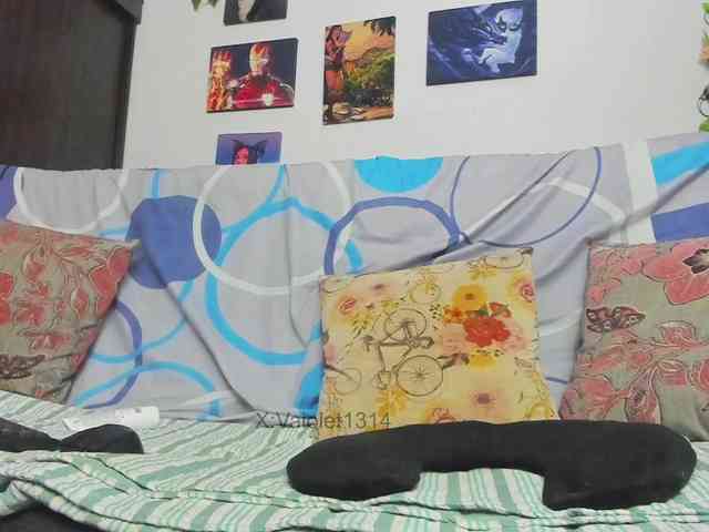 VaioletUwU webcam