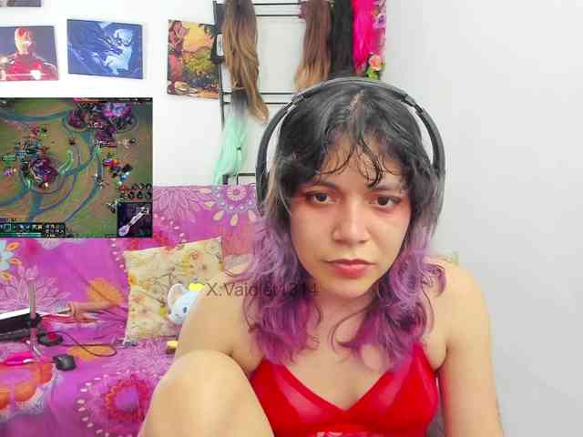 VaioletUwU webcam