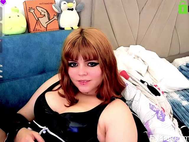 VelvetCouple444 live cam on BongaCams