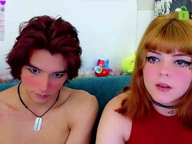 VelvetCouple444 webcam
