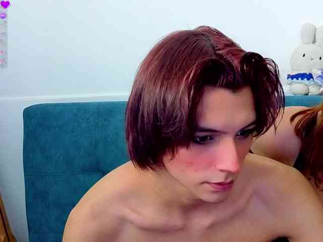 VelvetCouple444 webcam