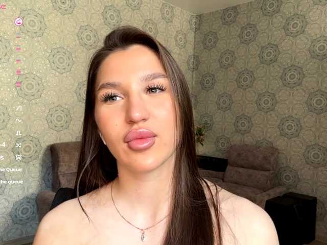 LavonaChiappetta live cam on BongaCams