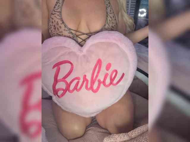SativaBarbieAz webcam