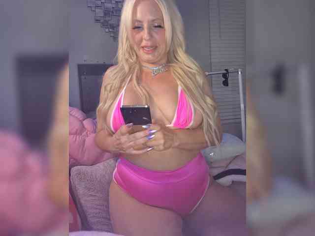 SativaBarbieAz webcam